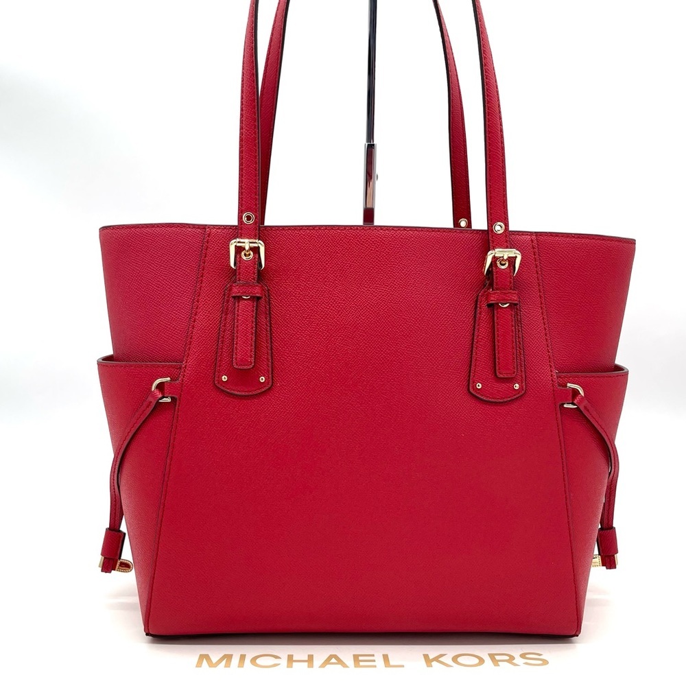 Michael Kors Voyager Tote Bag - Picture 4 of 12